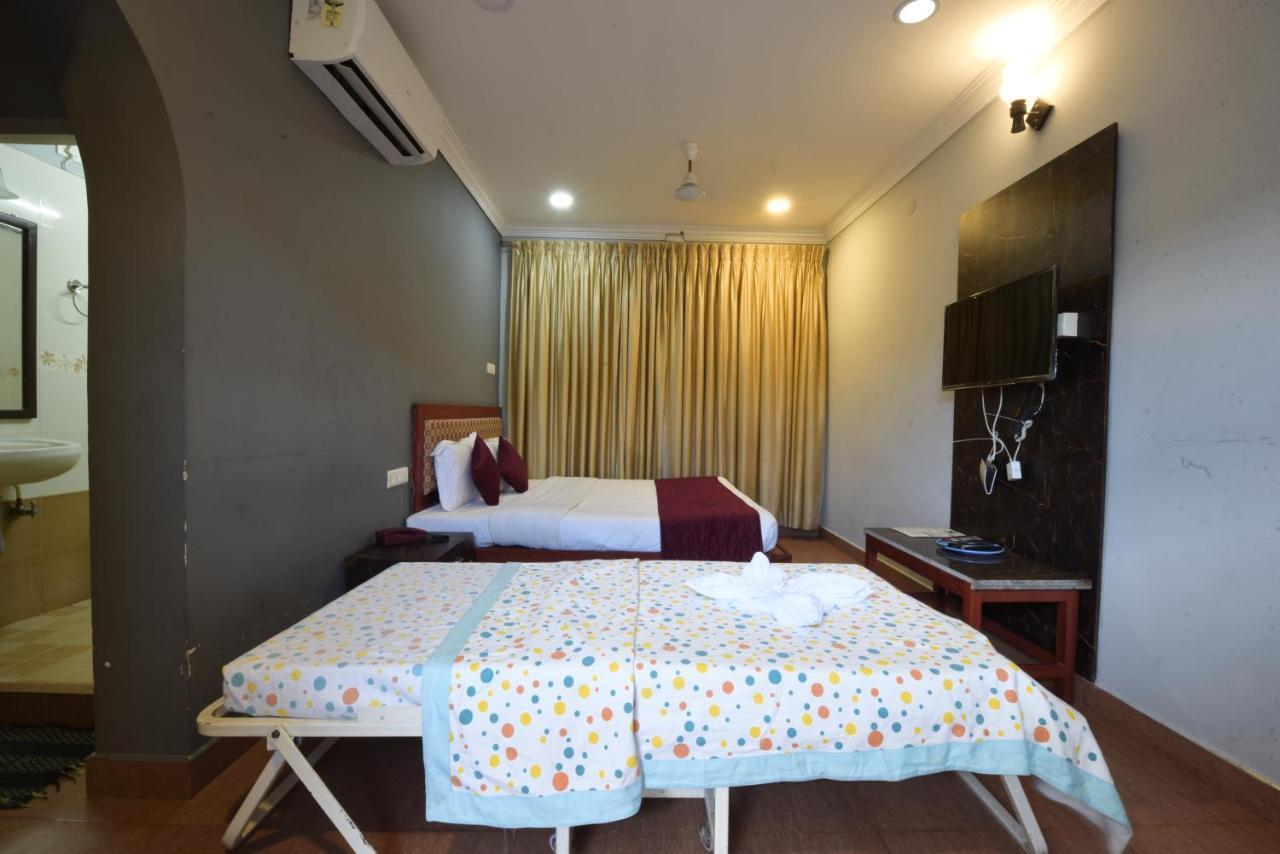 Hotel King Park Puduccseri Kültér fotó