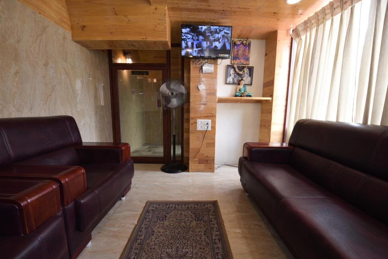 Hotel King Park Puduccseri Kültér fotó
