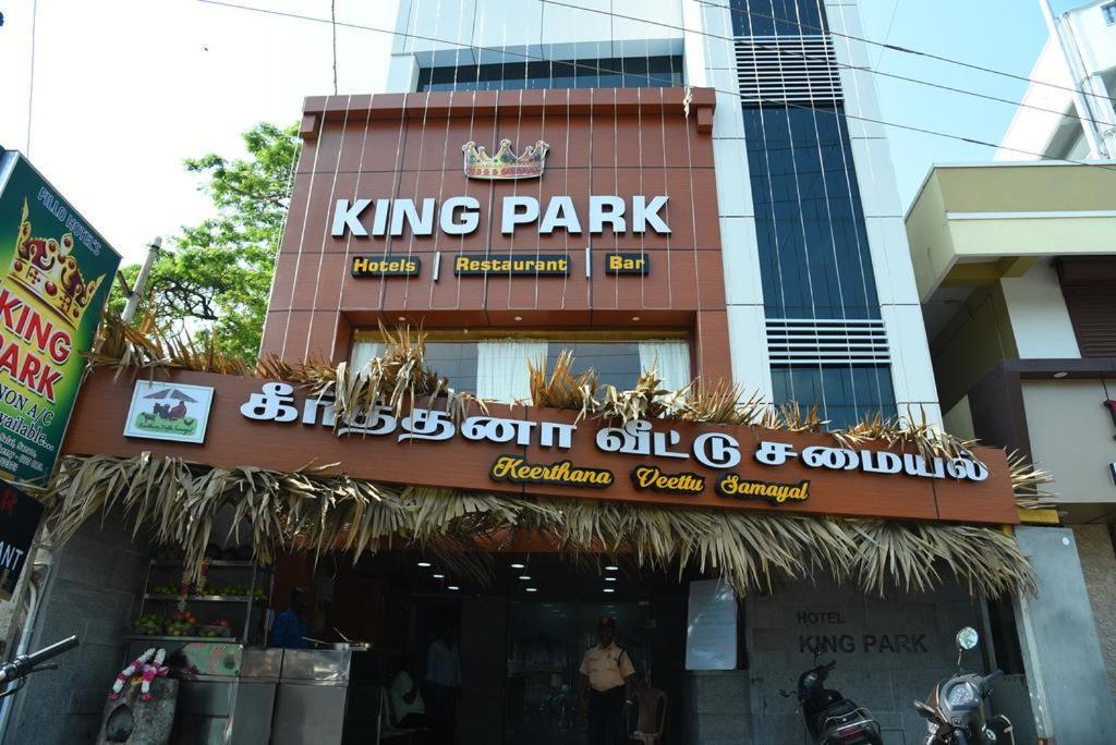 Hotel King Park Puduccseri Kültér fotó